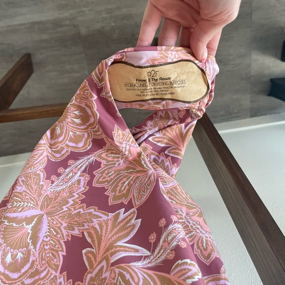 Lulus Power 2 The Flower Swimsuit NWT - Picture 4 of 4